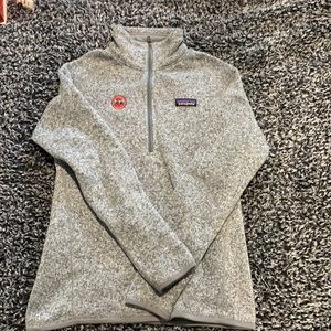 Grey Patagonia quarter zip fleece pullover